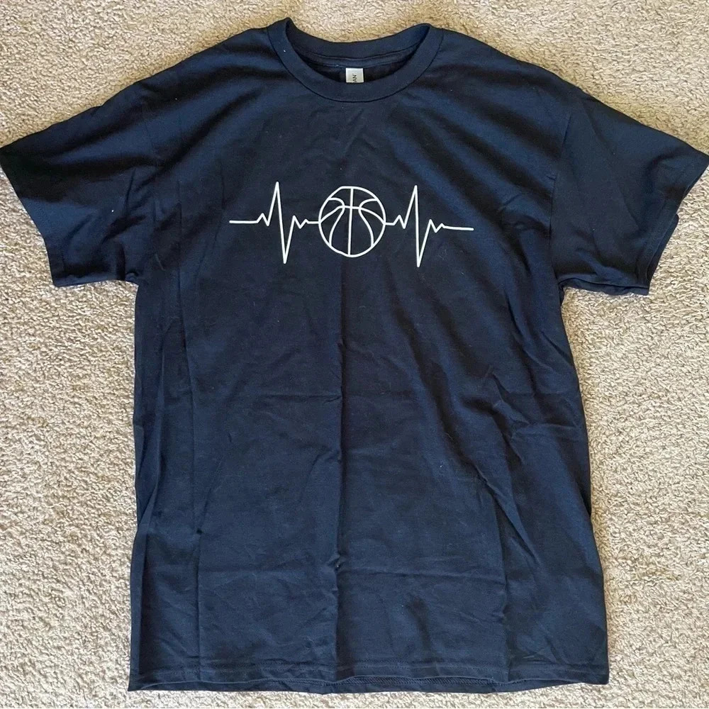 Basketball is life T-shirt size Large